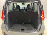 【ラゲッジルーム】たっぷりの荷物もしっかり積める奥行きのある荷室!