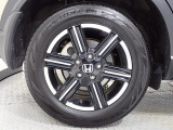 アルミホイールは安心のホンダ純正!車のデザインにもマッチしています。