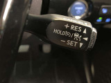 クルーズコントロール付きです。高速道路では大活躍の装備です。SETした速度をキープして走行してくれるので長距離ドライブをサポートしてくれます。