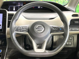 【純正革巻きステアリング】上質な革を使用することで、手にしっかり馴染みとても運転しやすいハンドルです♪