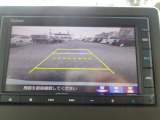 バックが苦手な方も安心のリアワイドカメラ付きです。