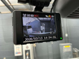 ドライブレコーダーは、車の運転中に前方の映像を記録する装置です。万が一の事故の際に、状況を記録して証拠として利用することができます。