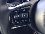 ステアリングリモコンは、運転中でも簡単に音量調整やチャンネル変更もできます!わき見運転防止にもつながるので安心です♪