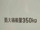 お客様から下取仕入れをする際には、1台づつ査定を行ってお車の状態をチェックしております。自社でメンテナンスの履歴がしっかりしている車両もたくさん入荷しています。