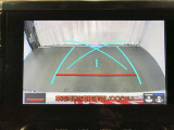 バックガイドモニターで、後方を確認しながら安心して駐車することができます。運転初心者も熟練者も必須の機能ですよ!