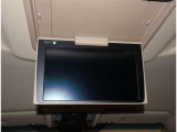 後席モニター付きでロングドライブもお子さまを飽きさせません!