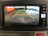 バックガイドモニターで、後方を確認しながら安心して駐車することができます。運転初心者も熟練者も必須の機能ですよ!