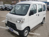 ダイハツ・ハイゼットカーゴ入荷!4WDオートマ車!レンタアップ車です!