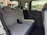 後部座席もゆったりとお掛け頂けます!