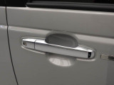 ドアハンドル リクエストスイッチでドアロックの開閉が可能です。