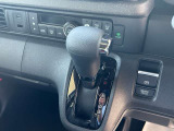 シフトレバー周辺のお写真です♪
