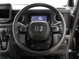 【運転席まわり】Honda独自の設計思想に基づき、自然に手を伸ばした先に操作したいものがあるようレイアウトを追求 !