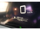 視認性の良い見やすいメーターです!走行79364キロ。