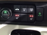 フロント両席にはシートヒーターが付いています!寒い日に便利な装備ですね。