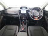 視界良好で運転しやすいコックピットです。シンプルで操作性の良いインパネ回りにデザインされ、SUBARUは安全性能に徹底的にまでこだわった視界設計を行っています。