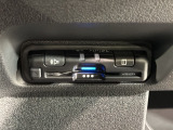 いまや快適なカーライフに欠かせないETCが付いています。
