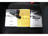 取扱説明書・ナビ説明書・メンテナンスノート・スマートキー2個一式揃っております!