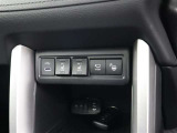 シートヒーター付きです!自動駐車システムもついているので、車庫入れを車に任せることもできますよ♪