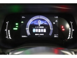 マルチインフォメーションディスプレイ付きのメーターです!エコ運転へ導く多彩な情報を表示してくれます。