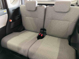 後部座席です。座り心地も足元もゆったり♪♪
