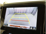 バックガイドモニターで、後方を確認しながら安心して駐車することができます。運転初心者も熟練者も必須の機能ですよ!