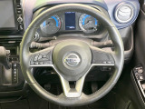 ステアリングも使用感が少なく、きれいな状態となっております♪