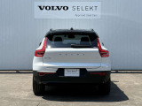 ◆バック/万が一を考え、安全性を重視する方に選ばれているVOLVO車。ドアを開閉するとその重み・厚みに驚くはず