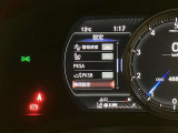 【ブラインドスポットモニター】後側方から接近する車両を検知。 衝突の危険があると判断した場合、ドアミラー表示や警報音でドライバーに注意を促します。