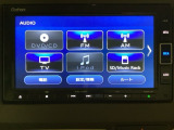 ナビゲーションはフルセグTV、インターナビ対応のGathers純正メモリーナビを搭載しています。Bluetoothオーディオ機能がありますので、スマートフォンなどの音楽も再生できます。