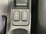運転席/助手席シートヒーターで寒い日もすぐに温かくなり快適に過ごせます。2段階の温度調整が可能です