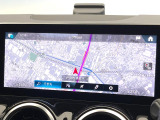 ●純正ナビ:一体感のあるナビは、高級感ある車内を演出してくれます。Bluetooth再生などオーディオ機能も充実しておりますので、運転もより楽しめます♪