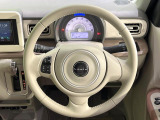 【純正革巻きステアリング】上質な革を使用することで、手にしっかり馴染みとても運転しやすいハンドルです♪