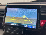 【バックカメラ】リバースにするだけで映ります、後方の安全確認や、狭い駐車場での車庫入れ、雨の日や夜間など視界の悪い時に便利です!安全にバックする為には欠かせない装備です。