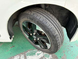タイヤサイズは155/65R14です。日産純正アルミ装着です☆
