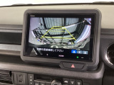 バックも安心のバックカメラ付いています。バックカメラがあると、いつでも安全にバックできますね。死角も減ります。