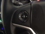 ステアリングリモコンは、運転中でも簡単に音量調整やチャンネル変更もできます!わき見運転防止にもつながるので安心です♪