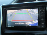 バックモニターを装備しております。駐車の際も後ろが確認できて安心です!夜もバッチリ確認できますよ!もう柱にぶつけることもないかも!?