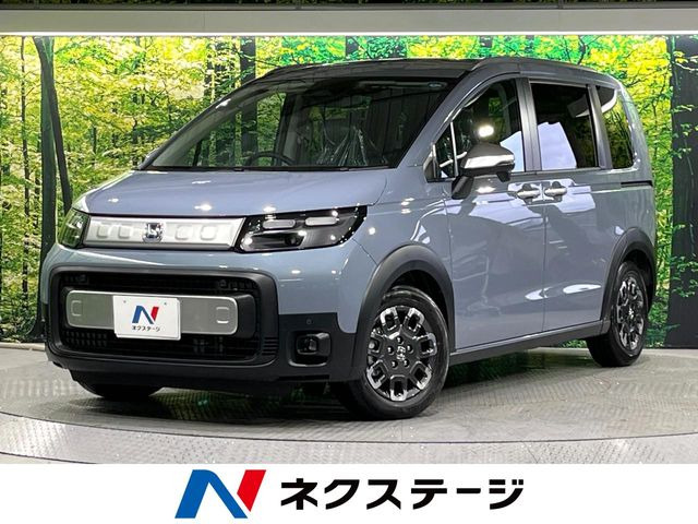 フリード 1.5 e:HEV クロスター