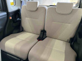 後部座席です。座り心地も足元もゆったり♪♪