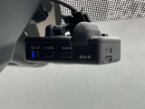 ナビ連動の純正ドライブレコーダー付きです。