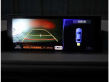 車庫入れに便利なバックモニター付きです