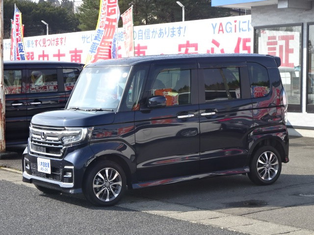 N-BOXカスタム L 4WD 