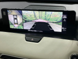 【360&deg;ビューモニター】専用のカメラにより、上から見下ろしたような視点で360度クルマの周囲を確認することができます☆死角部分も確認しやすく、狭い場所での切り返しや駐車もスムーズに行えます。
