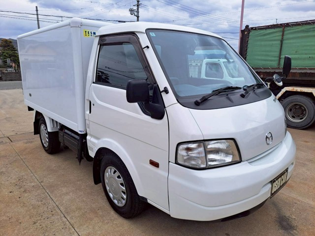 ボンゴトラック 冷蔵冷凍車