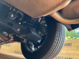 お車を安心してお乗りいただく為には、足回りの定期点検が欠かせません。サービスサポート(有償保証)では無料点検もご提供しており、安心のカーライフをお過ごしいただけるサポート体制が整っています。