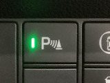 【障害物センサー】センサーが周辺の障害物を検知。音とディスプレー表示で障害物との距離をお知らせし、ドライバーに注意を促します!