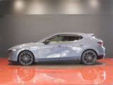 【認定中古車】厳しい品質チェックにより選び抜かれた車両には、状態に応じて「マツダ認定U-carプレミアム」と「マツダ認定U-car」の2つのグレードを設定しています。