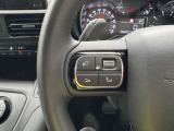 オーディオ操作はステアリングで出来ます