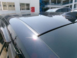 ルーフは目立つキズやへこみなどはない状態です。