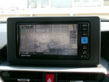 純正品の地デジTV対応のメモリーナビです。遠出や初めての場所でも安心ですね。